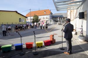 016otvoritev prizidka os hrusevje Foto atelje Postojna